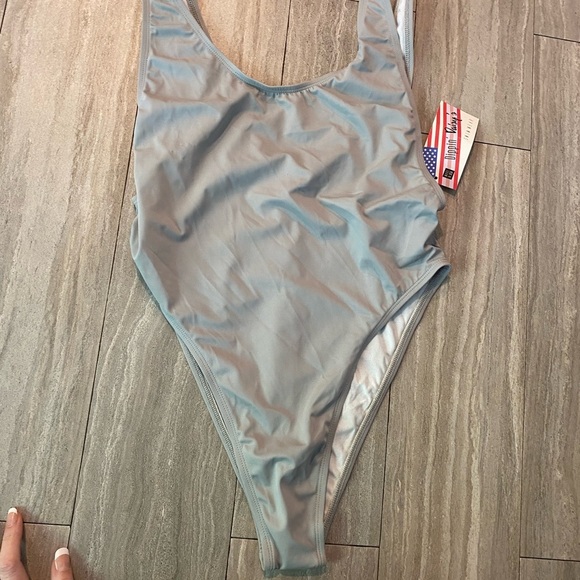 New Anthropologie Dippin' Daisy Swimsuit large Grey Gray one piece cheeky high - Picture 1 of 6